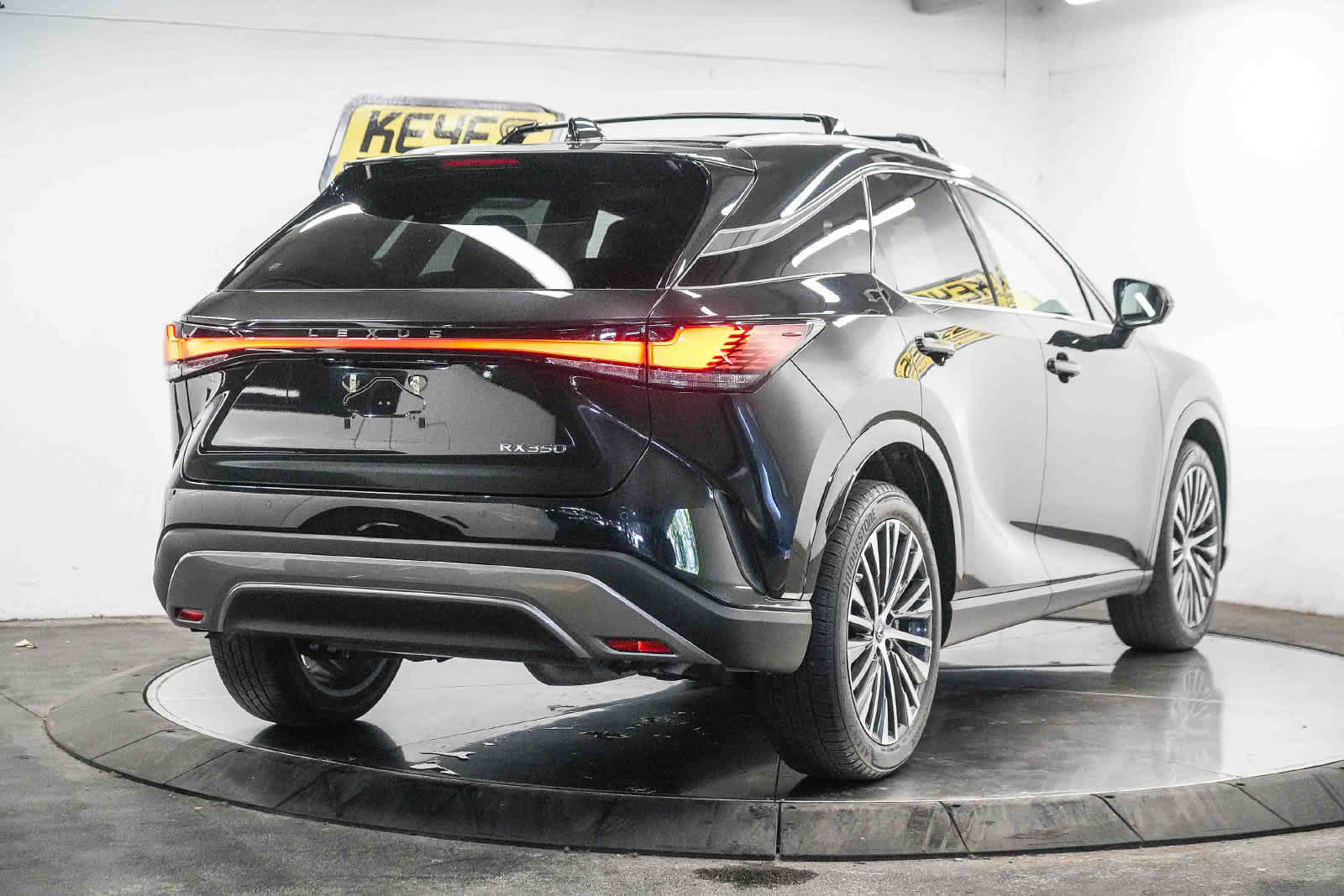 Used 2025 Lexus RX 350 Premium Plus FWD image 6