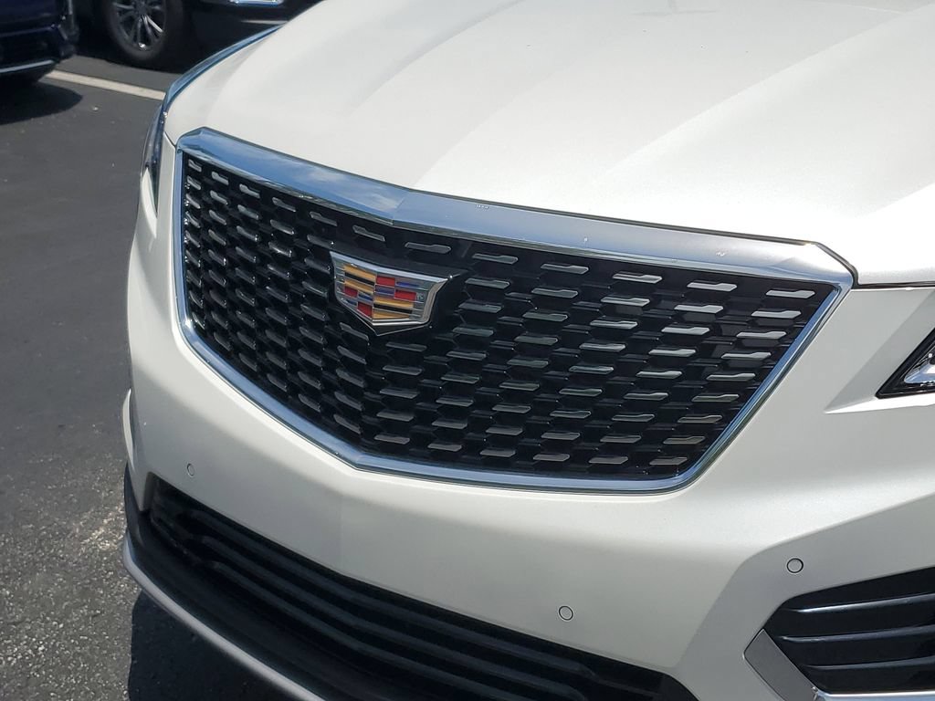 Certified 2023 Cadillac XT5 Premium Luxury FWD image 9