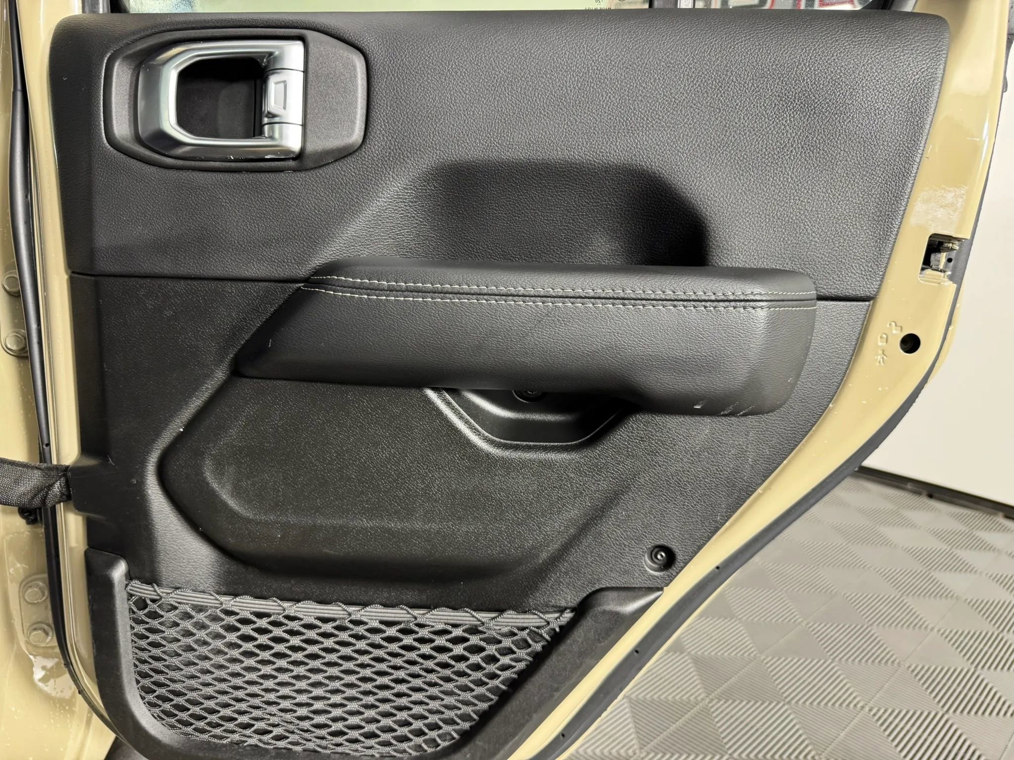 Used 2022 Jeep Gladiator Overland w/ Popular Equipment Package image 42