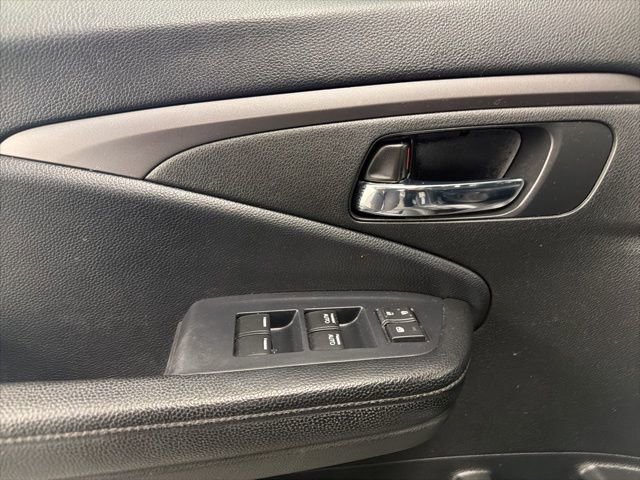 Used 2019 Honda Passport Sport image 22