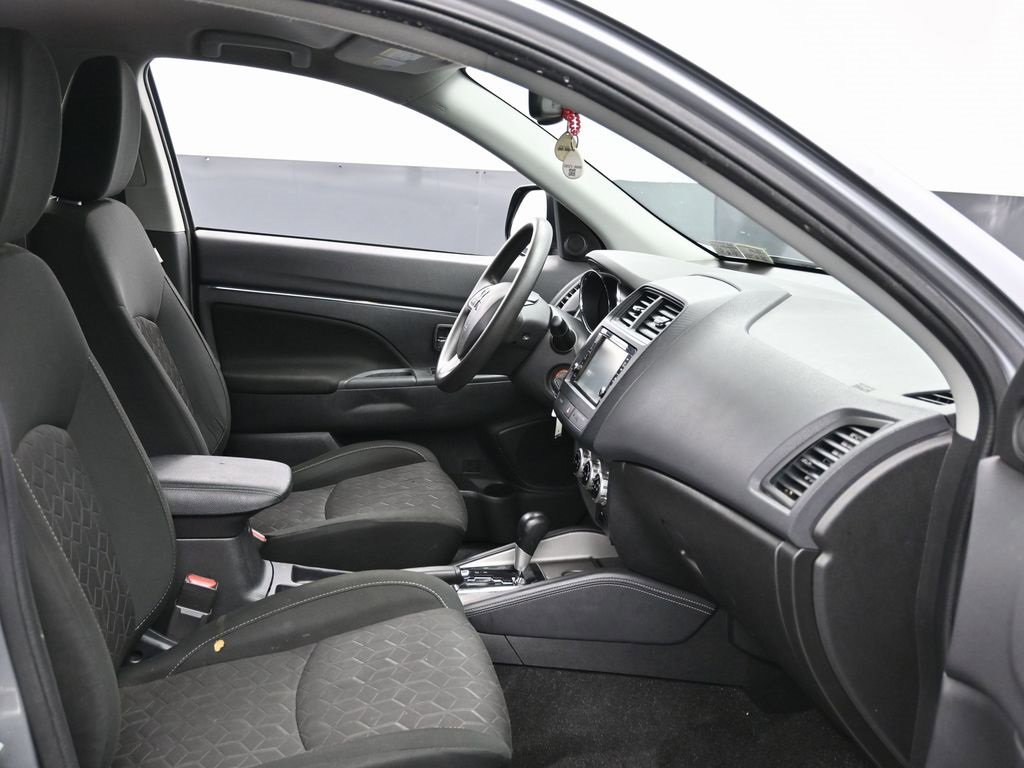 Used 2021 Mitsubishi Outlander Sport ES image 29