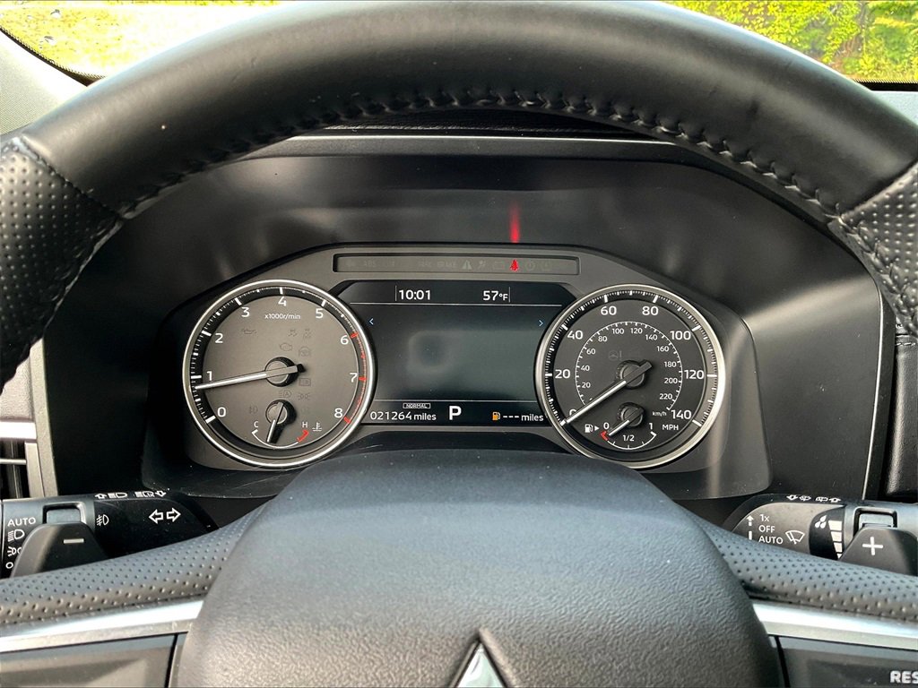 Used 2024 Mitsubishi Outlander SE image 15