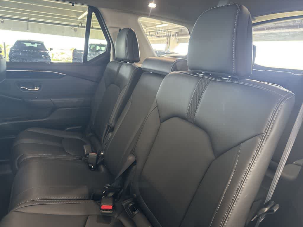 Used 2025 Honda Pilot EX-L image 21
