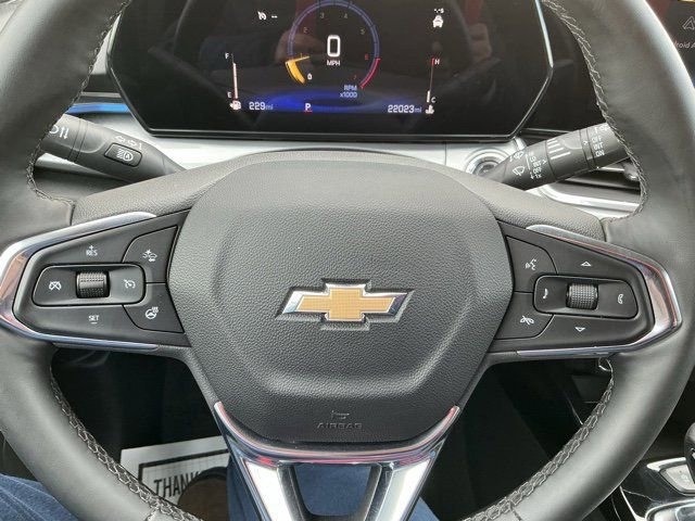 Used 2025 Chevrolet Trax LT w/ LT Convenience Package image 28