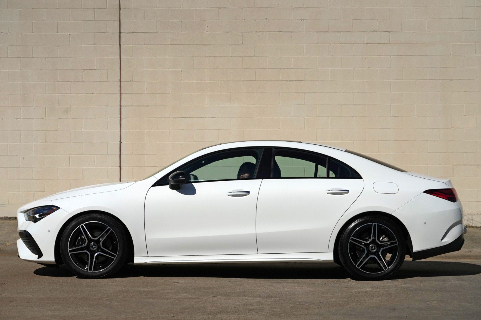 Used 2024 Mercedes-Benz CLA 250 w/ AMG Night Package image 8