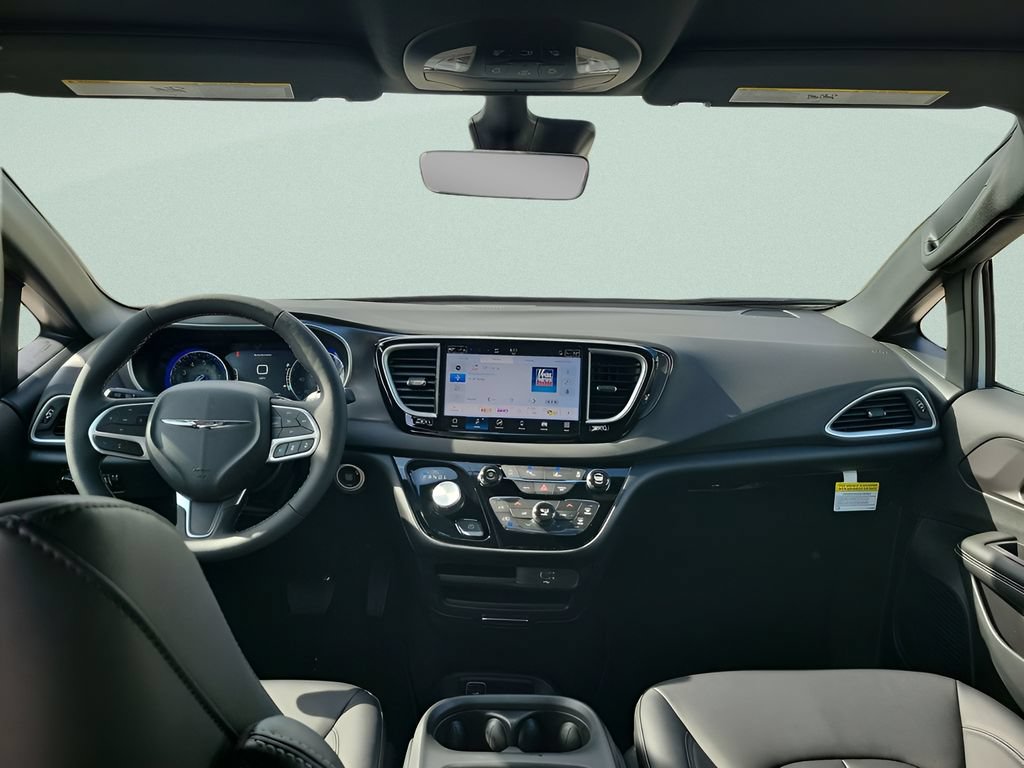 New 2026 Chrysler Voyager LX FWD image 10