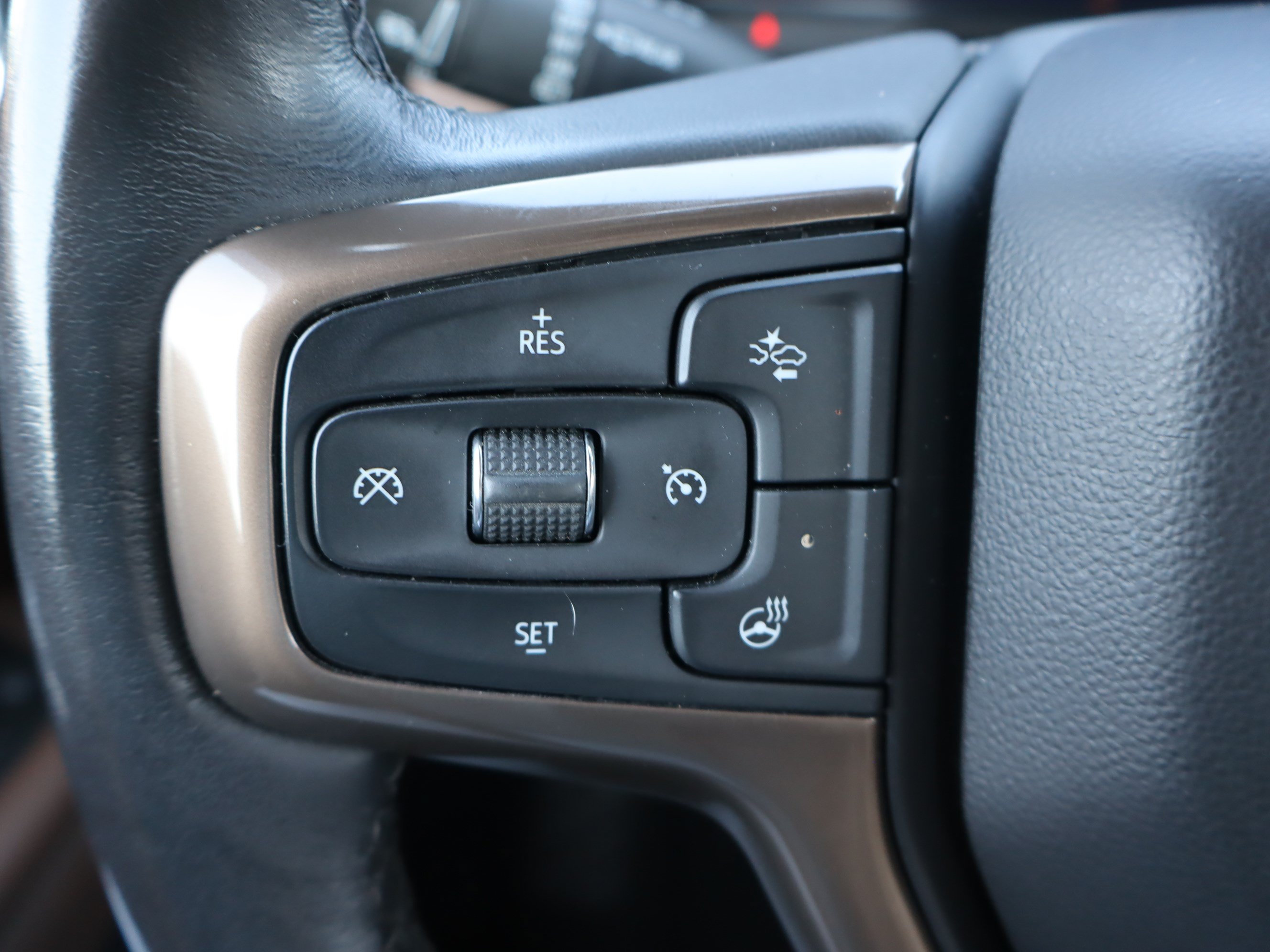 Used 2022 Chevrolet Tahoe High Country AWD/4WD image 23