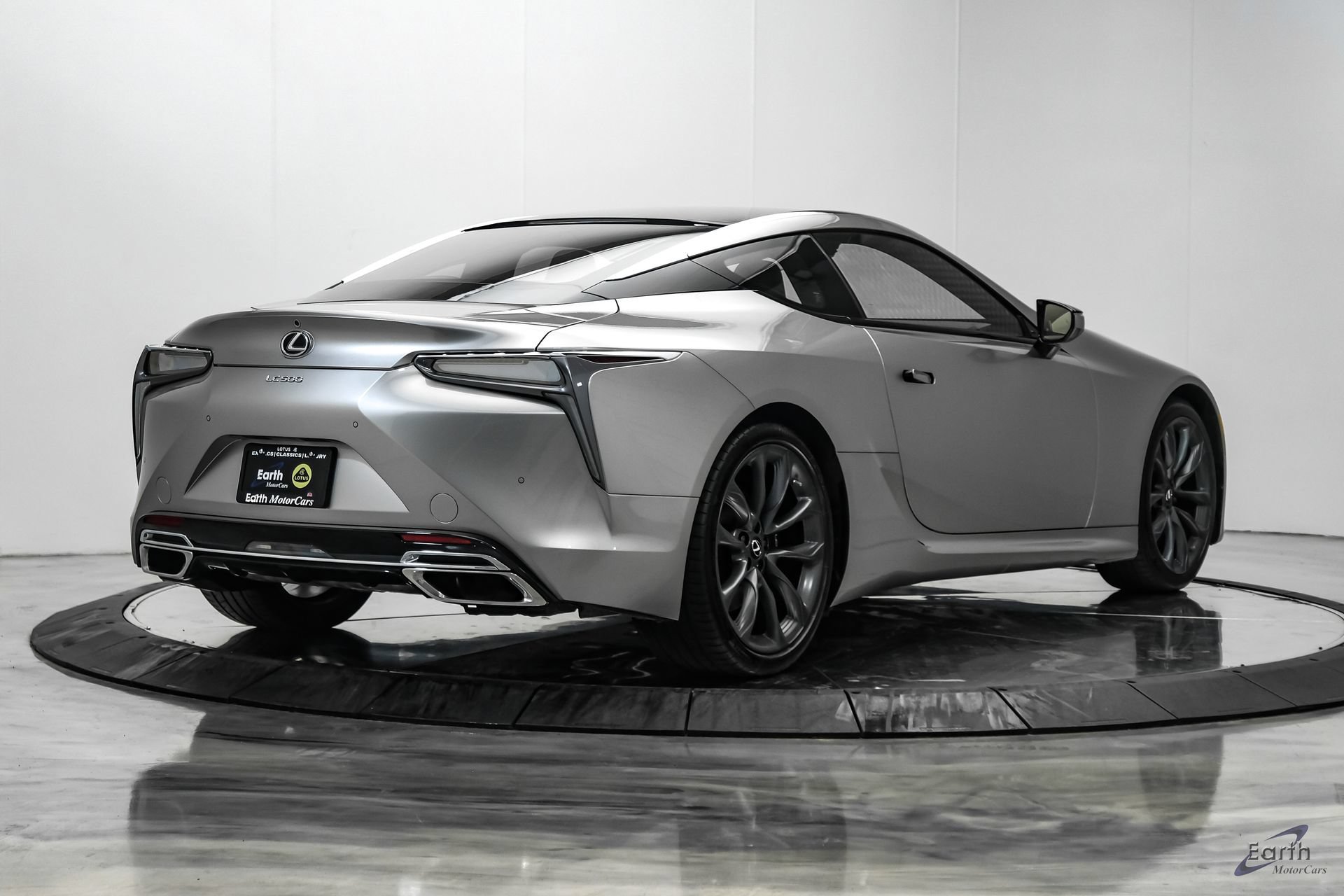 Used 2018 Lexus LC 500 Coupe w/ Performance Package RWD image 17