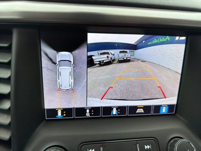 Used 2021 GMC Acadia AT4 w/ Technology Package image 29