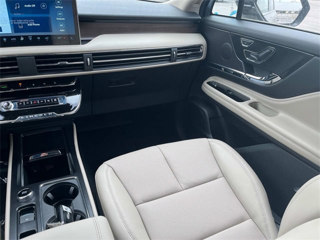 New 2025 Lincoln Corsair Grand Touring image 15