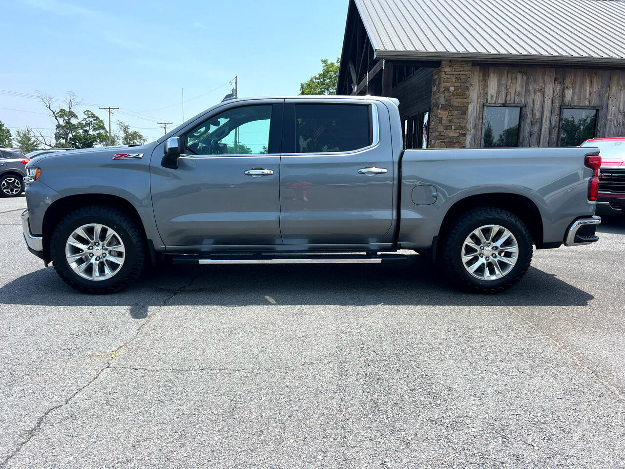 Used 2021 Chevrolet Silverado 1500 LTZ image 2