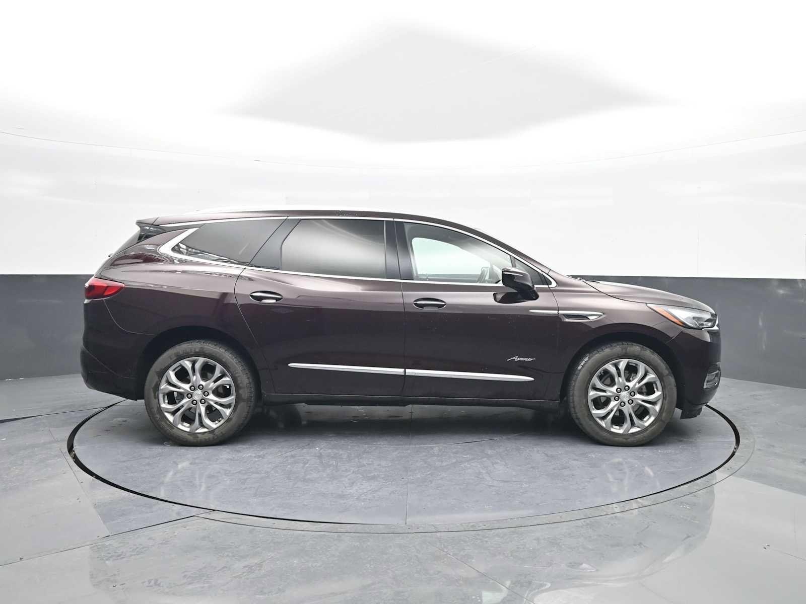 Used 2021 Buick Enclave Avenir w/ Avenir Technology Package image 9