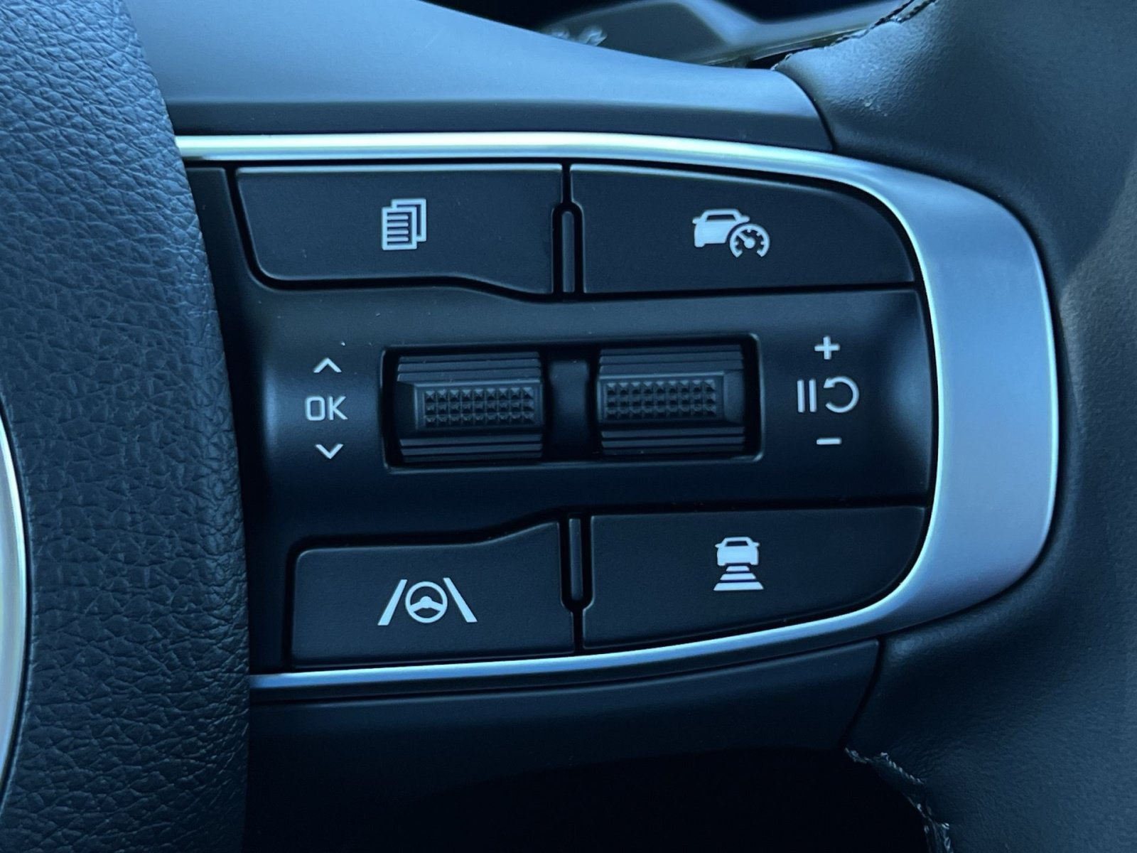 New 2026 Kia K5 GT-Line w/ GT-Line Premium Package AWD/4WD image 23