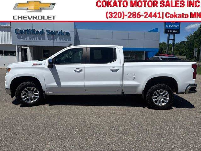 Used 2023 Chevrolet Silverado 1500 LT w/ Z71 Off-Road Package AWD/4WD image 4