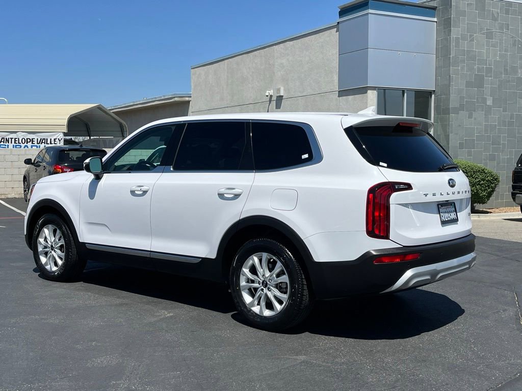 Used 2021 Kia Telluride LX FWD image 2