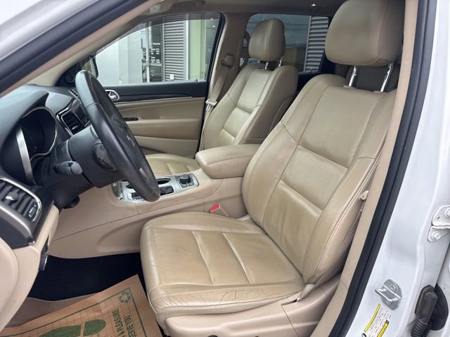 Used 2019 Jeep Grand Cherokee Limited AWD/4WD image 17