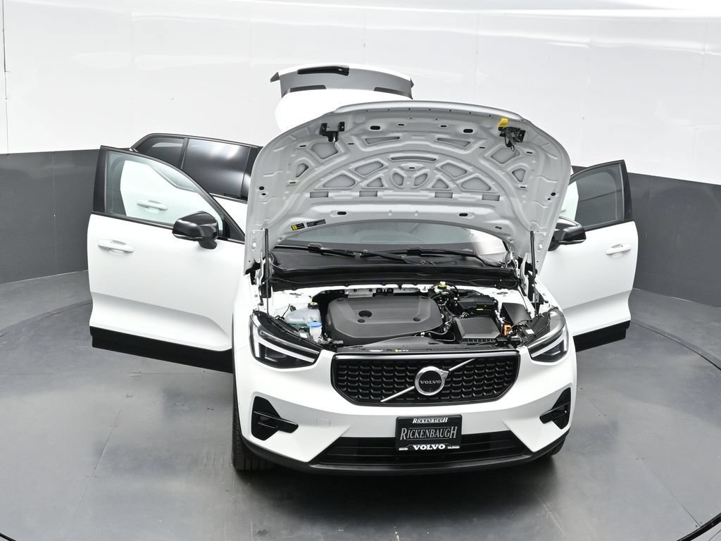 New 2026 Volvo XC40 B5 Ultra w/ Climate Package AWD/4WD image 39