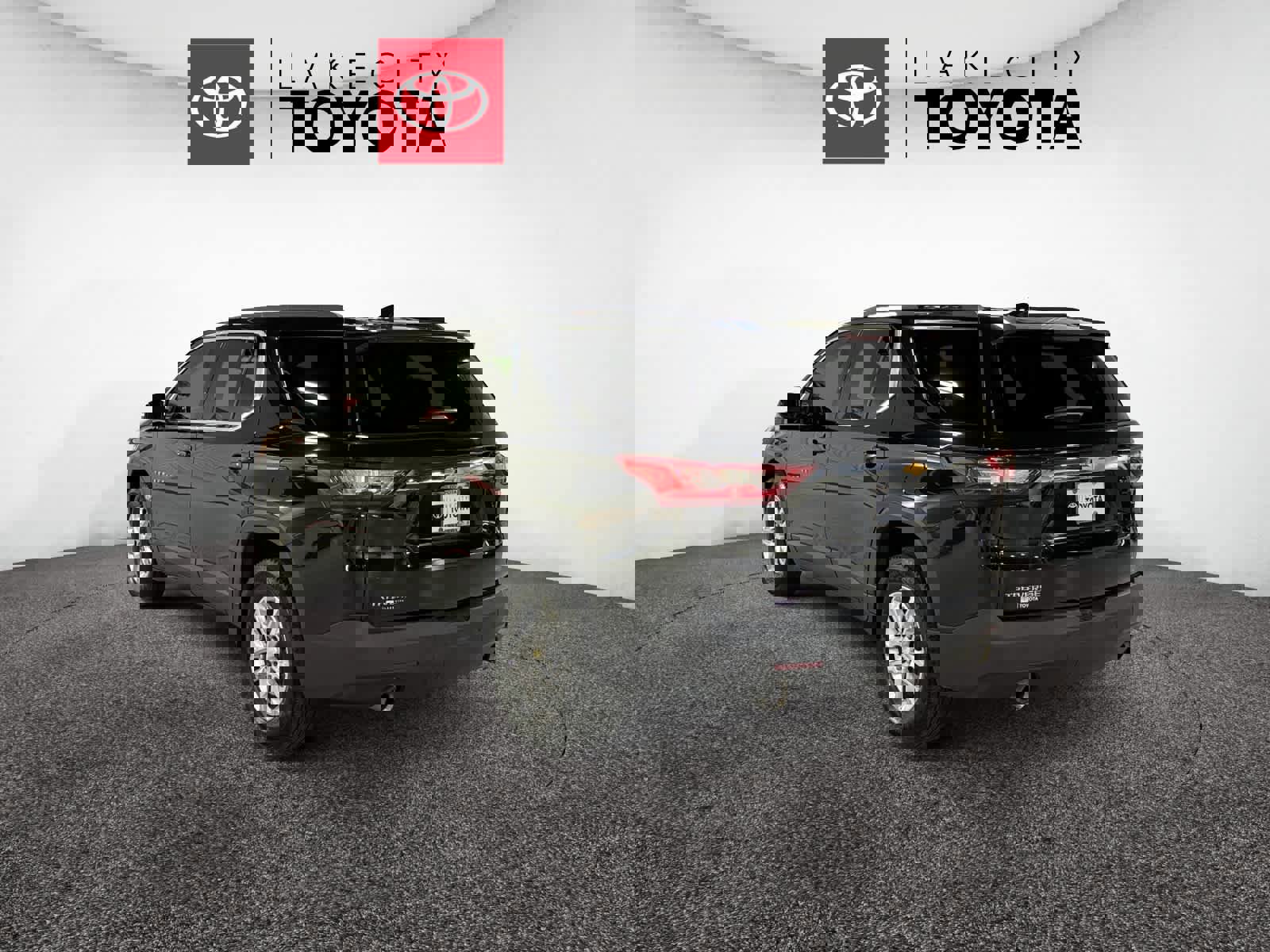 Used 2020 Chevrolet Traverse LT w/ LPO, Floor Liner Package image 4