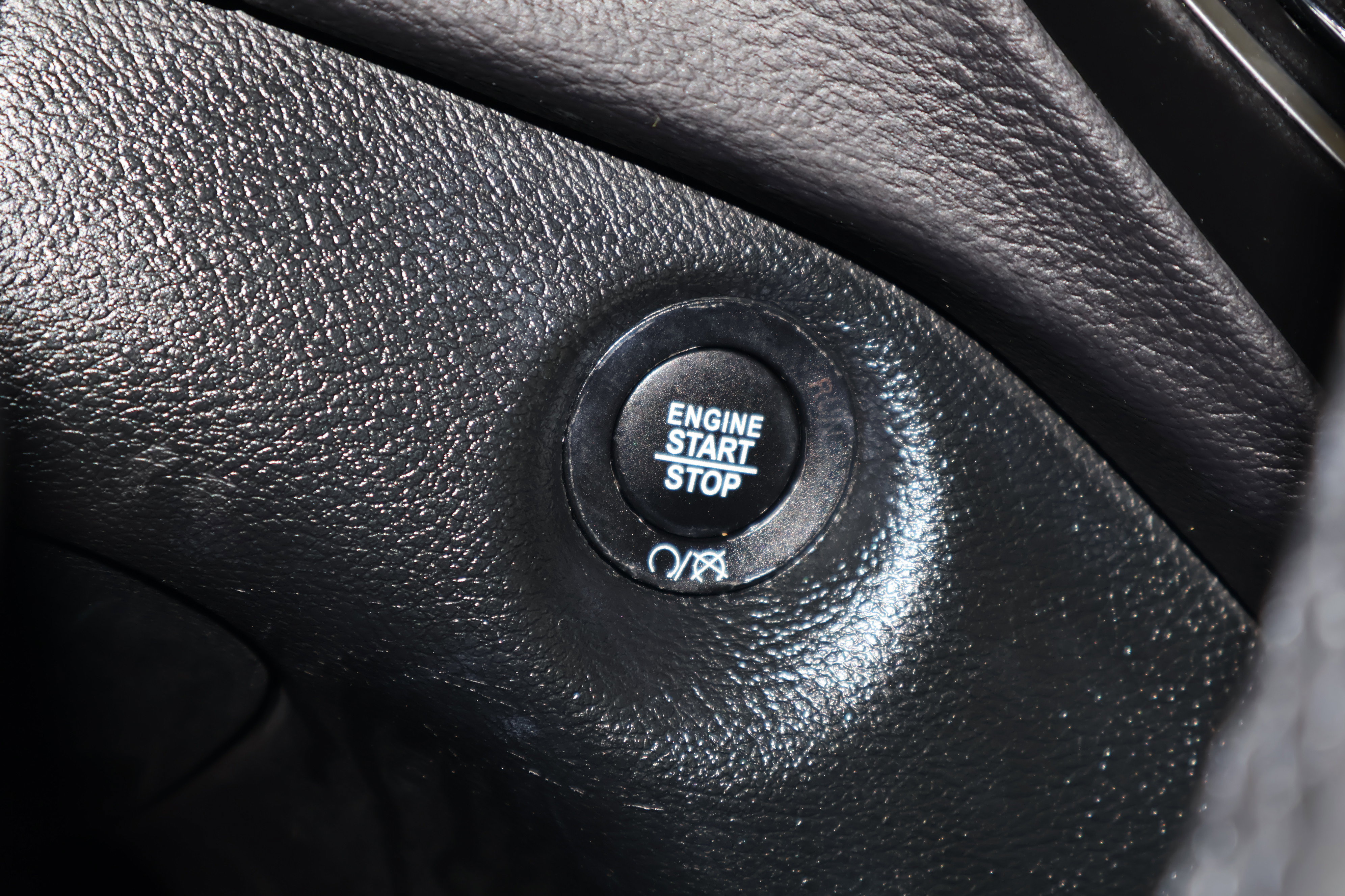 Used 2022 Jeep Cherokee Latitude Lux image 25