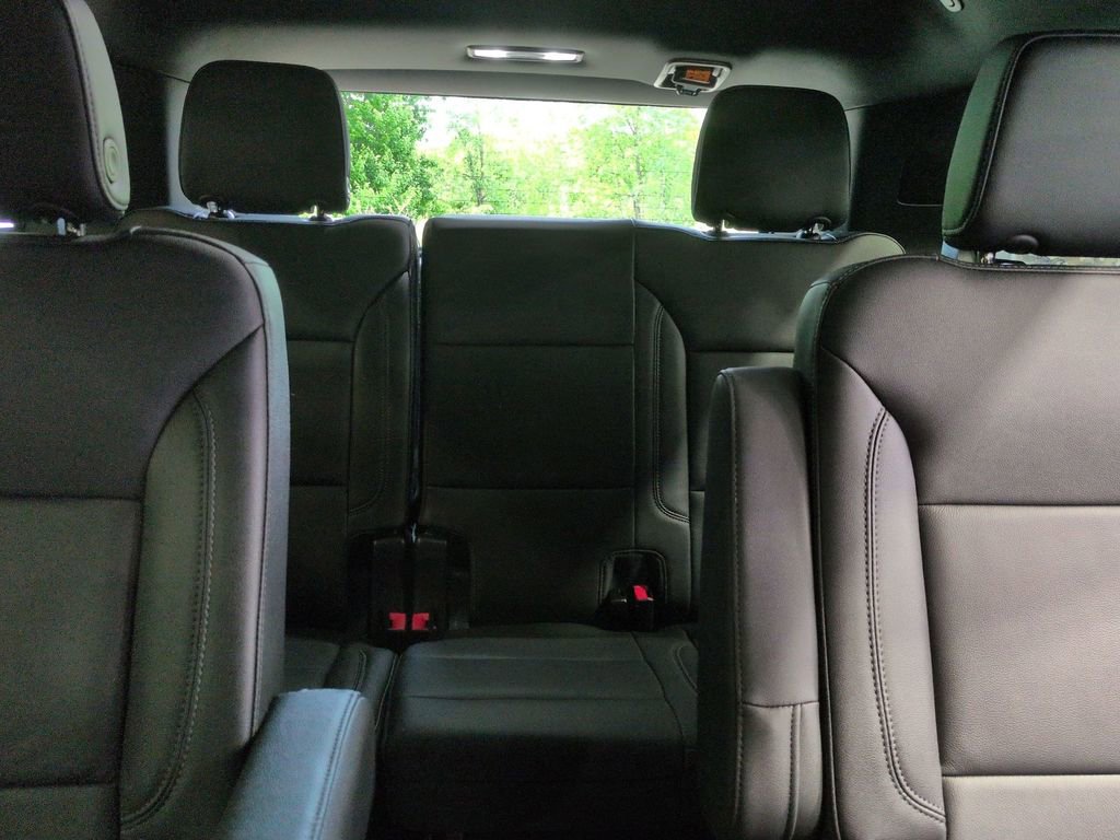 Used 2024 Chevrolet Tahoe Z71 w/ Luxury Package AWD/4WD image 27