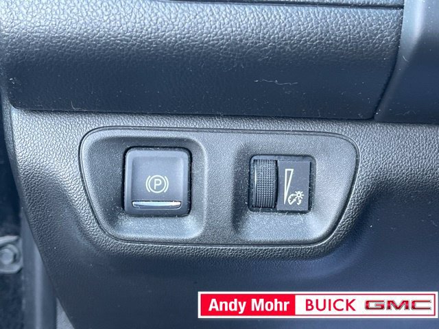 Used 2017 GMC Acadia SLT FWD image 25
