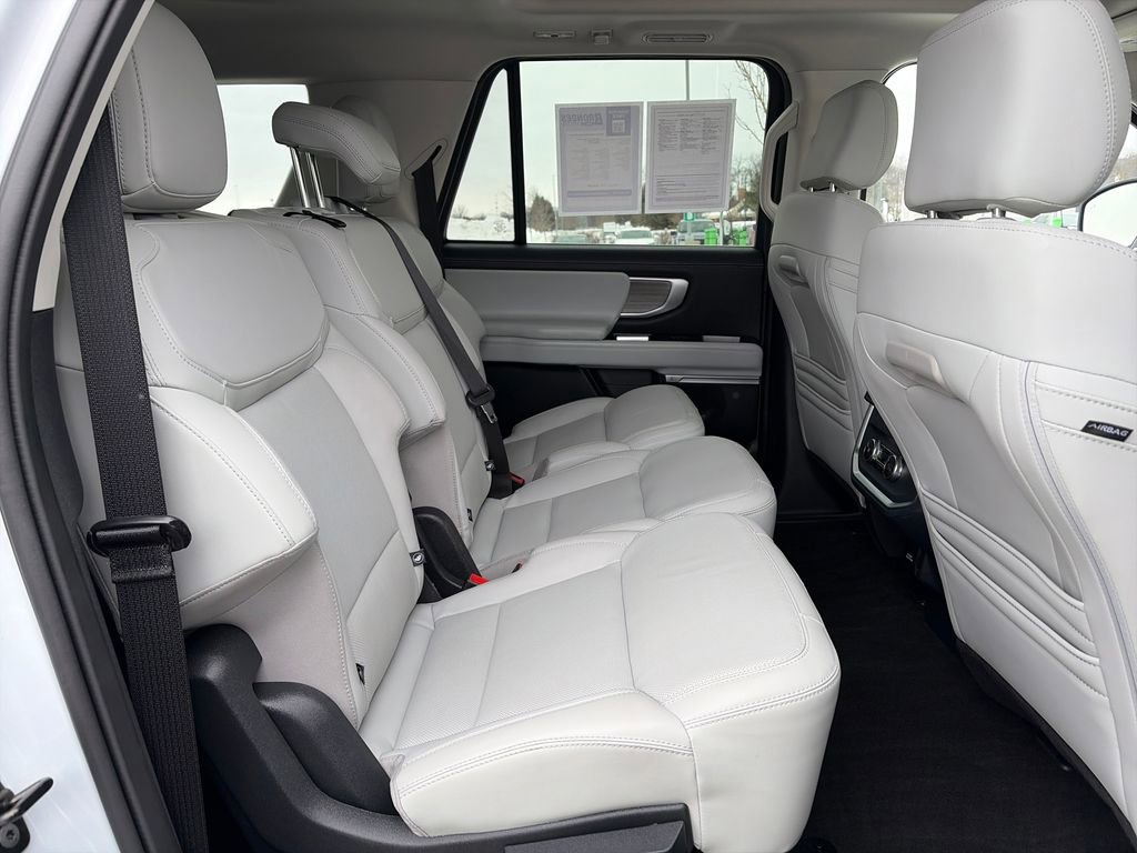 Used 2025 Ford Expedition Max Platinum image 40