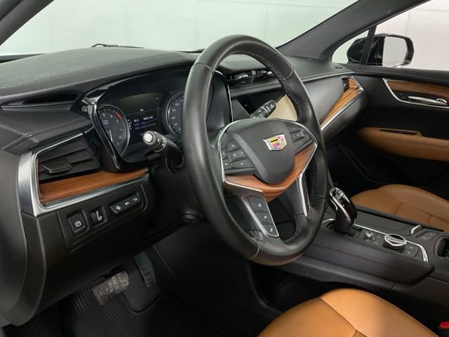 Used 2022 Cadillac XT5 Premium Luxury w/ Technology Package image 15