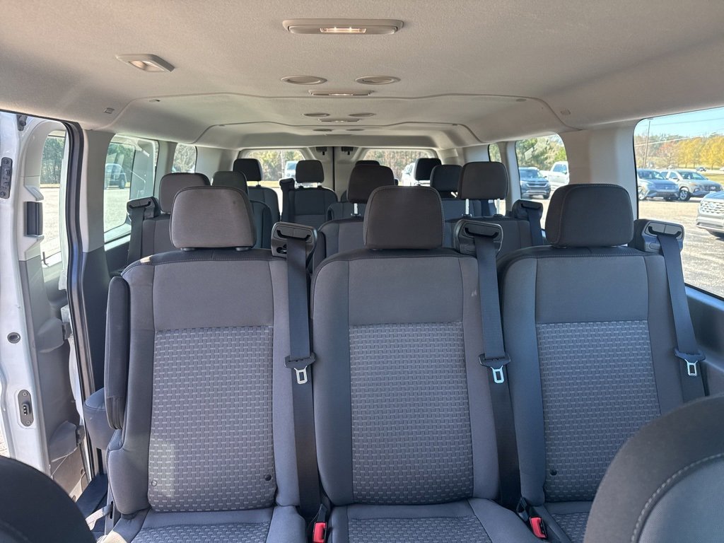 Used 2023 Ford Transit 350 XLT image 11
