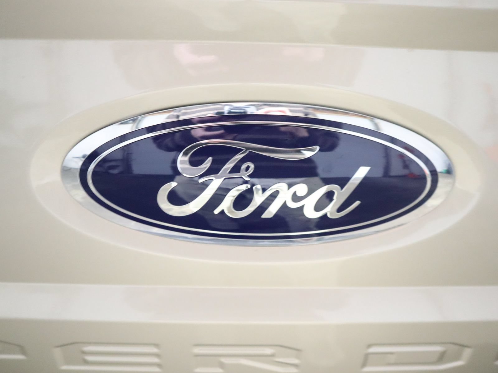 Used 2017 Ford F250 King Ranch w/ Chrome Package image 9