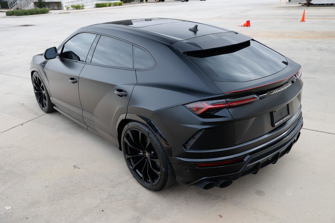 Used 2020 Lamborghini Urus image 7