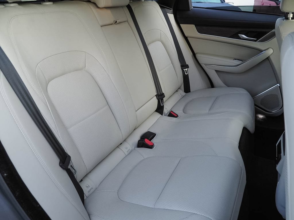 Used 2021 Jaguar F-PACE S AWD/4WD image 20
