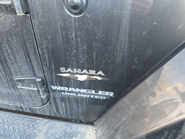 Used 2016 Jeep Wrangler Unlimited Sahara image 5