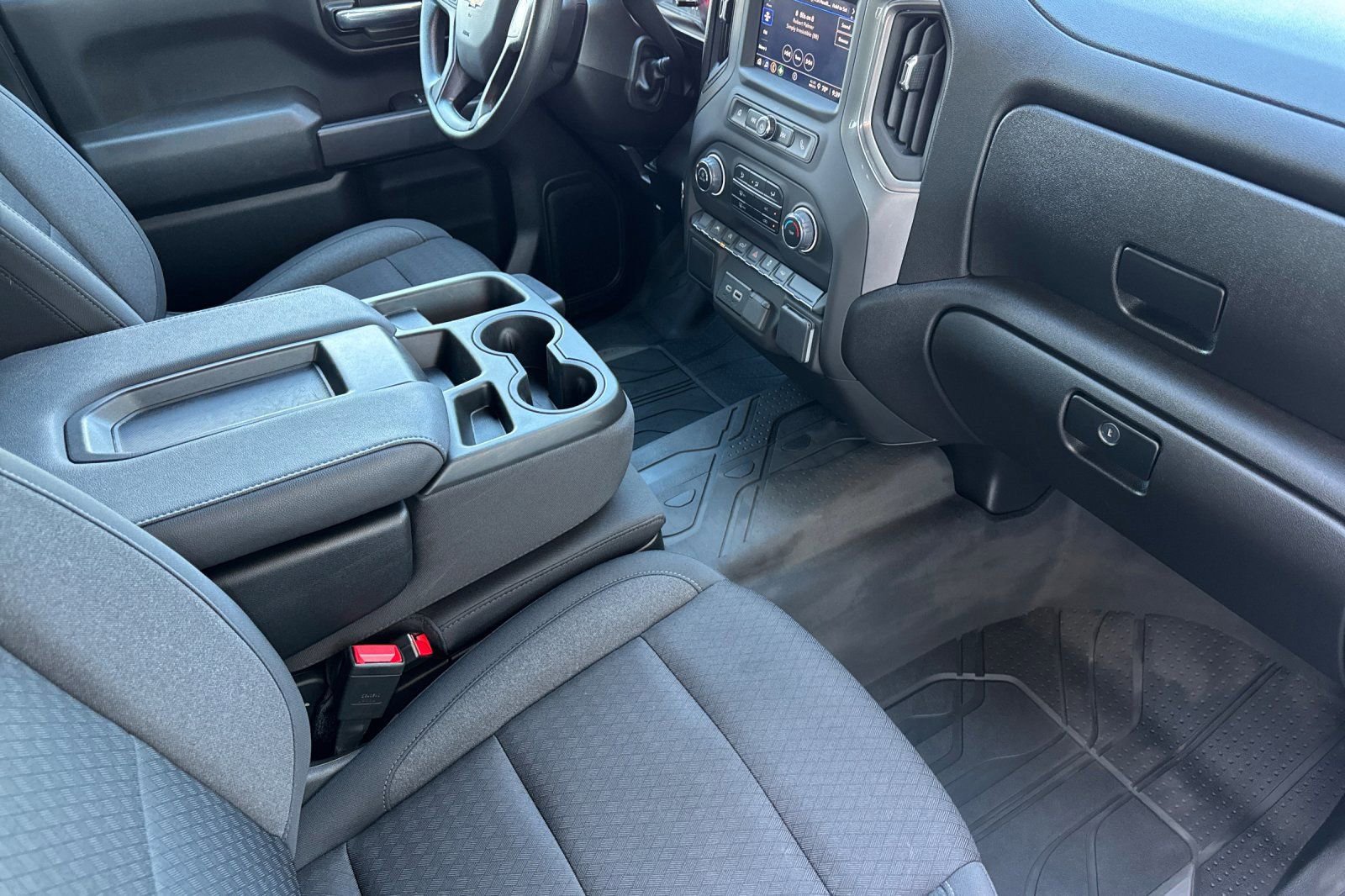 Certified 2025 Chevrolet Silverado 1500 Custom image 16