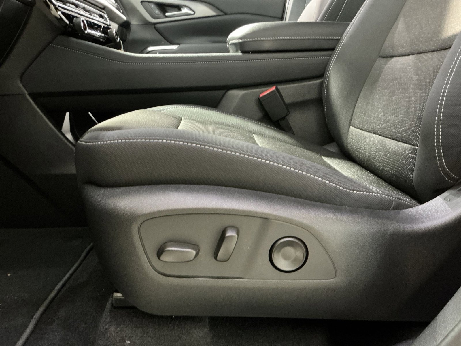 New 2026 Chevrolet Traverse LT image 22