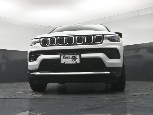 Used 2024 Jeep Compass Limited w/ Elite Group AWD/4WD image 19
