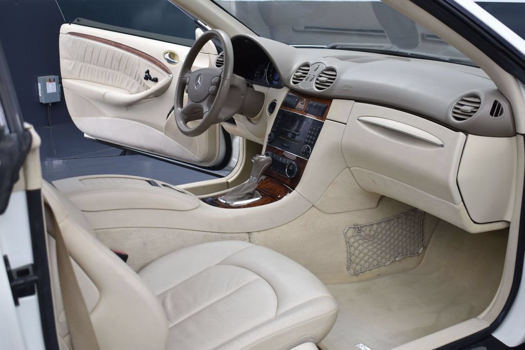 Used 2008 Mercedes-Benz CLK 350 Cabriolet image 8