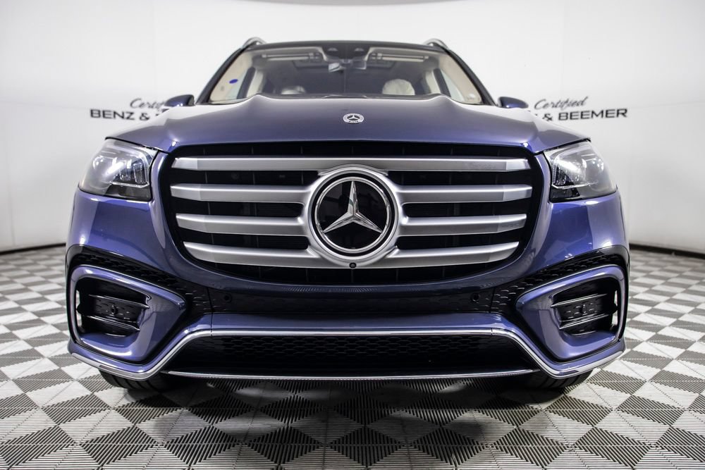 Used 2026 Mercedes-Benz GLS 580 4MATIC image 5