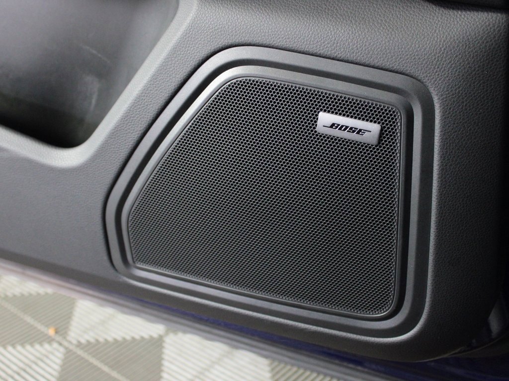 Used 2022 Porsche Macan w/ Premium Package Plus image 17