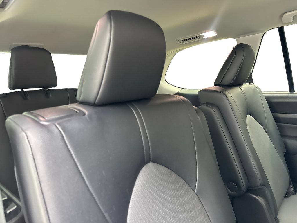 Used 2024 Toyota Grand Highlander FWD image 44