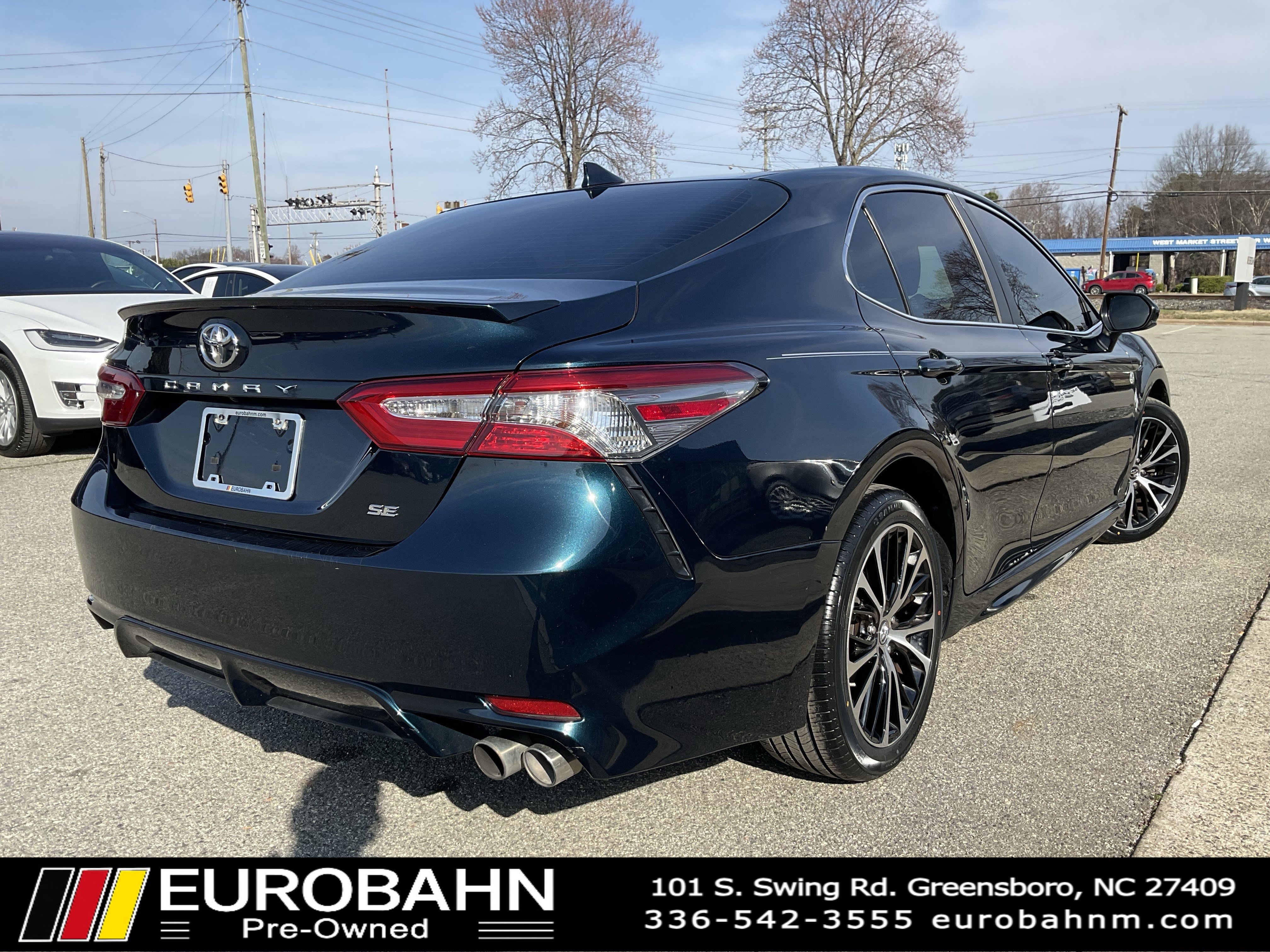 Used 2019 Toyota Camry SE image 5