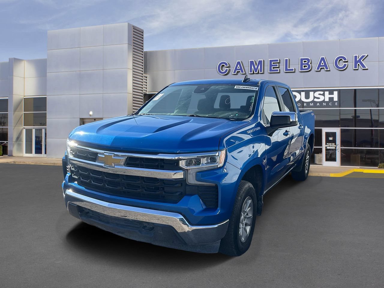 Used 2023 Chevrolet Silverado 1500 LT AWD/4WD image 2
