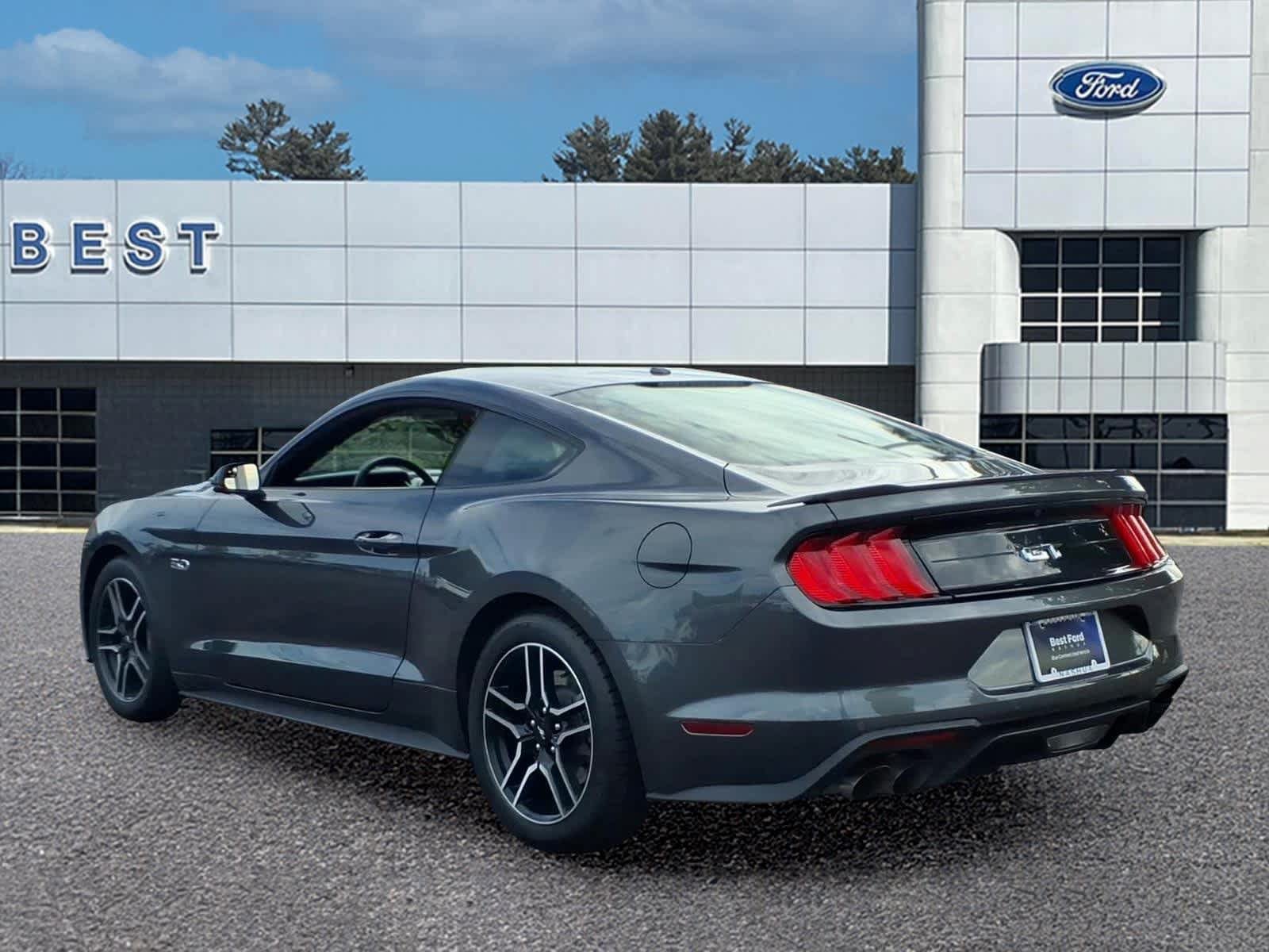 Used 2019 Ford Mustang GT Premium RWD image 4