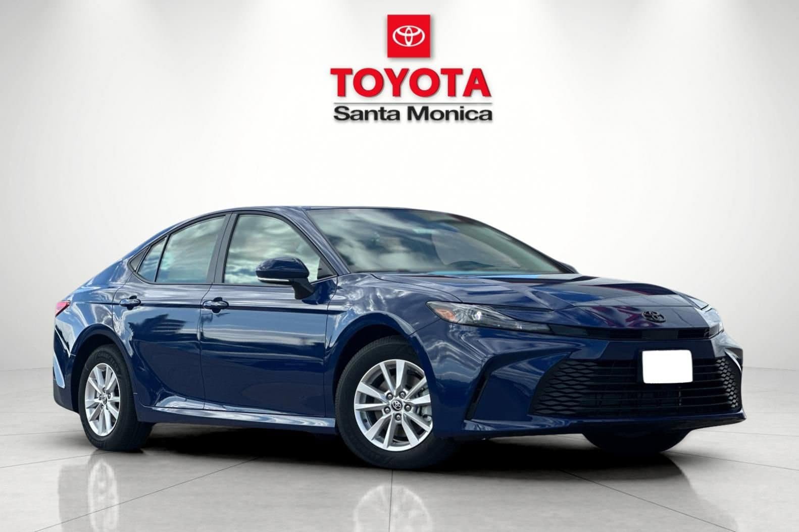 New 2026 Toyota Camry LE FWD image 1