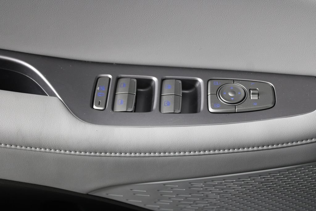 Certified 2025 Hyundai Palisade SEL FWD image 26