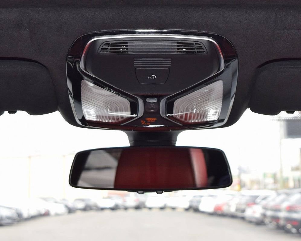 Used 2022 BMW M760i xDrive w/ Luxury Rear Seating Package image 48