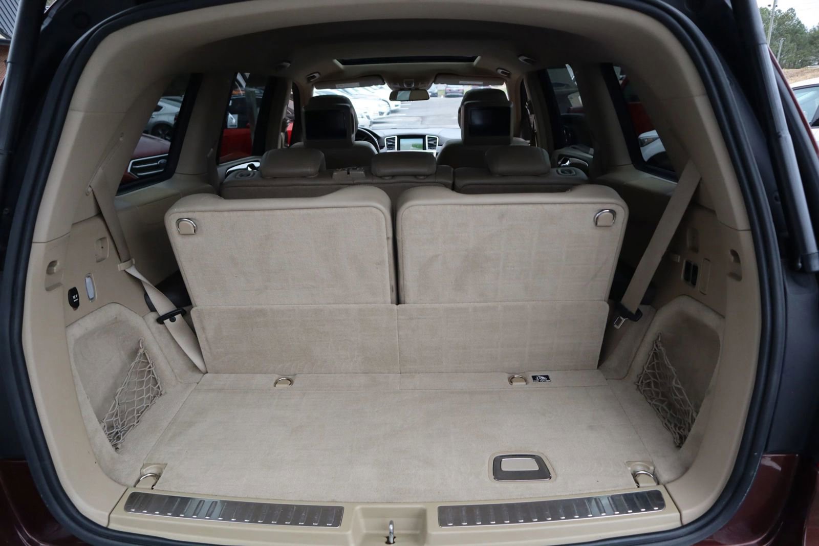 Used 2015 Mercedes-Benz GL 320 BlueTEC 4MATIC w/ Premium I Package image 10