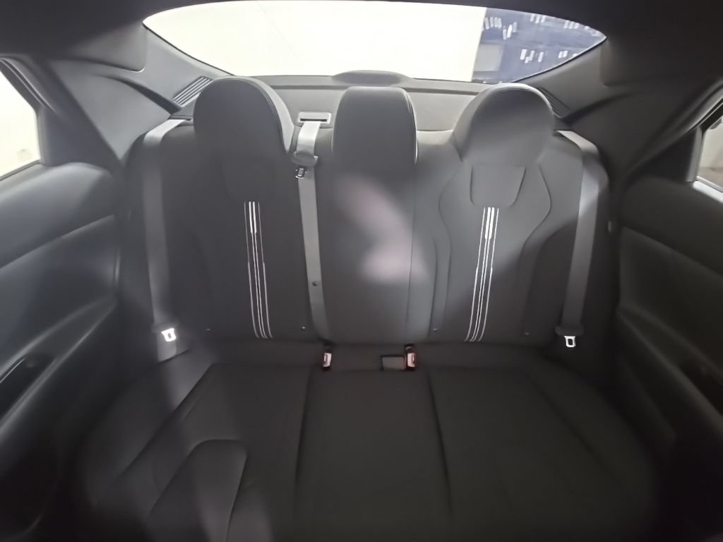 New 2025 Hyundai Elantra SEL FWD image 25