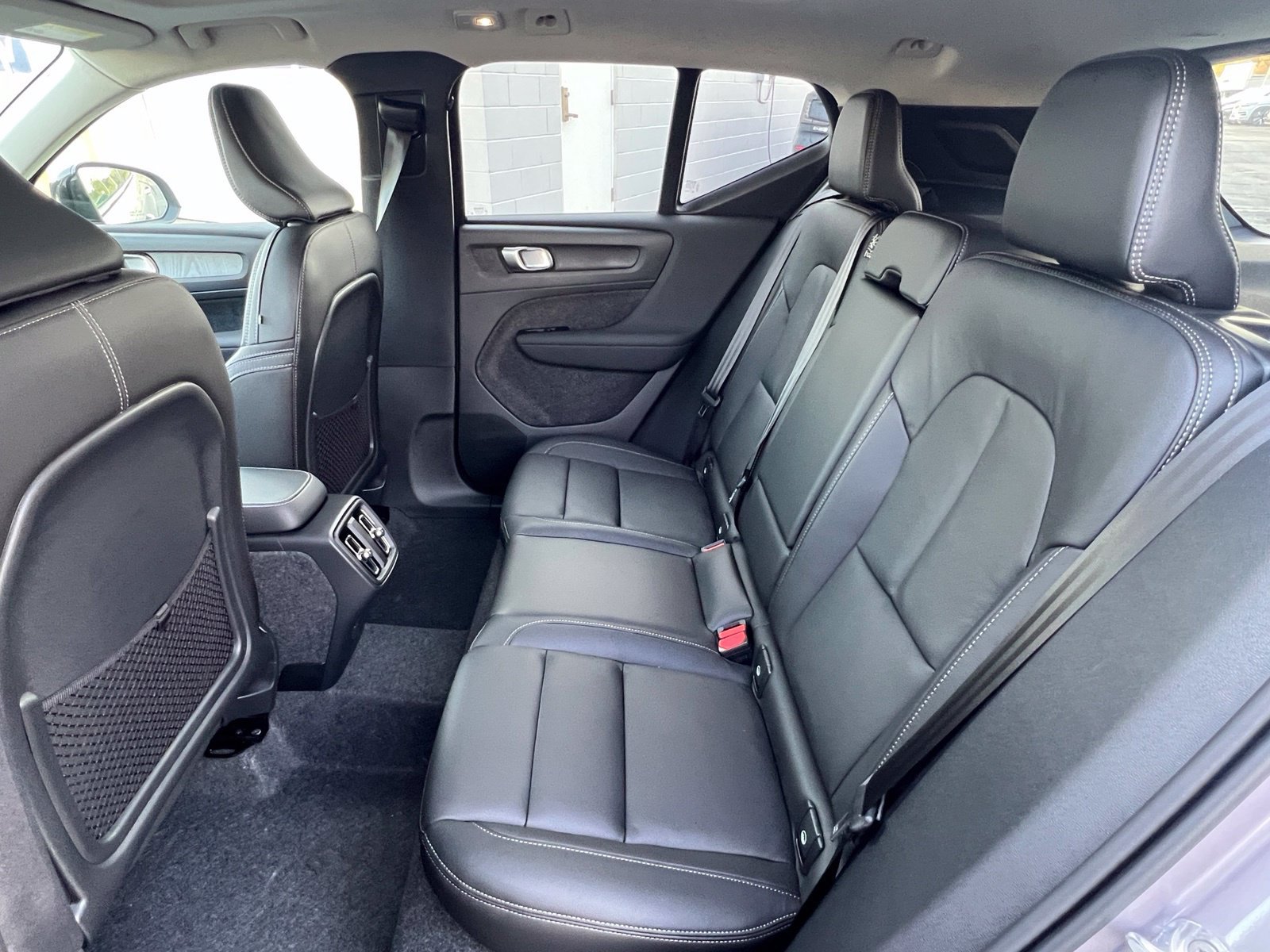 New 2026 Volvo XC40 B5 Plus w/ Protection Package Premier AWD/4WD image 15