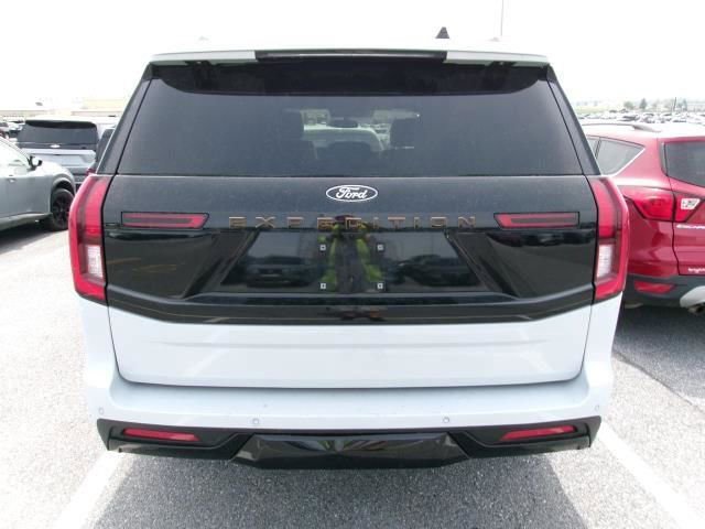 Used 2025 Ford Expedition Tremor AWD/4WD image 5