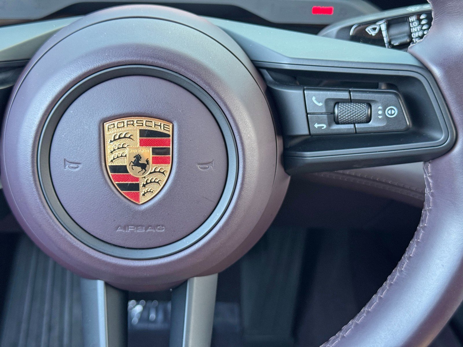 Used 2024 Porsche Taycan image 23